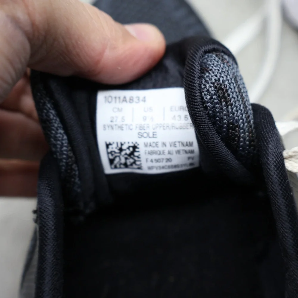 Asics no box